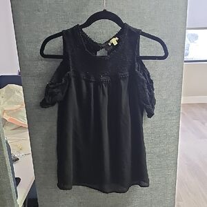 Women's Lily White Black Cold Shoulder Blouse Medium